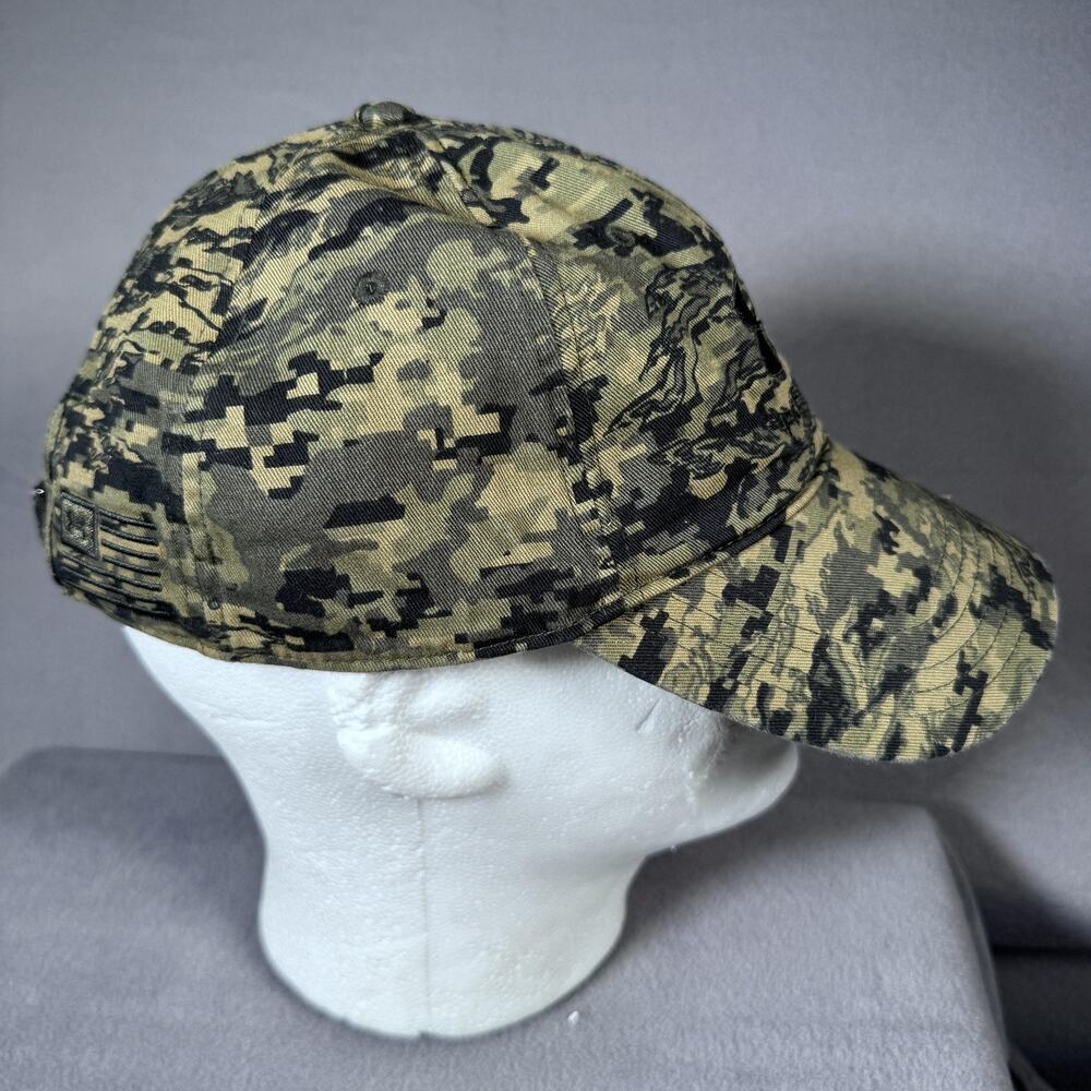 Under Armour Hat Cap Strap Back Mens One Size Green Camo‎ UA Freedom Embroidered - Picture 2 of 13